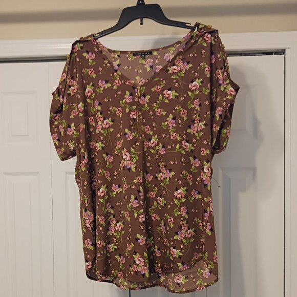 New Glory Tops - 3/$18 or 5/$25 - New Glory Brown/Pink Short Sleeve Top Size 2X